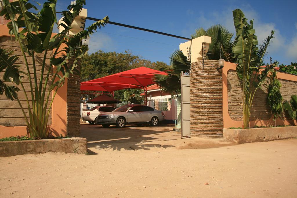 The Bright Star Resort Playa de Diani Exterior foto